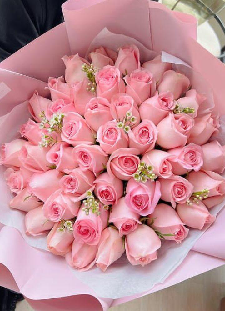 Summer Breeze Pastel Posy Array